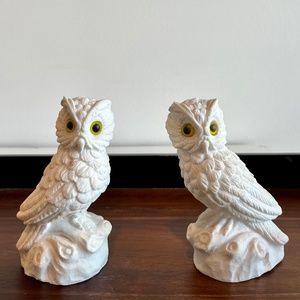 Vintage Mid-Century Modern White Owl Statues / Set of 2